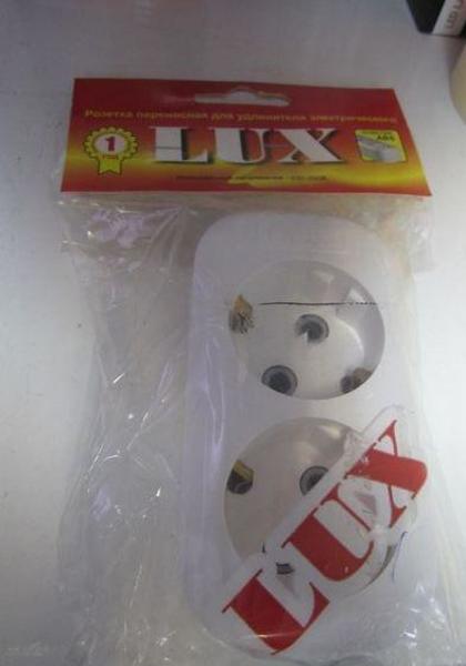 Колодка(розетка удлинителя) LUX У2-Е 2-местная с/зк.250В 16А